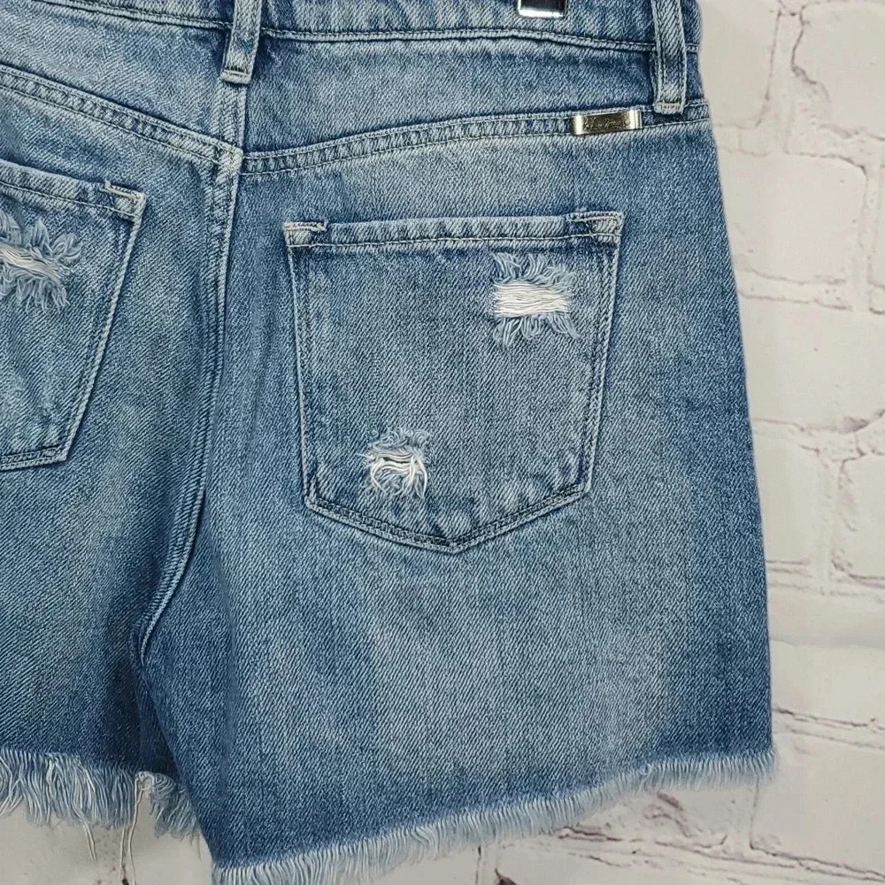 KanCan Medium Stone Wash Denim Shorts Size 7/27 - Picture 6 of 11
